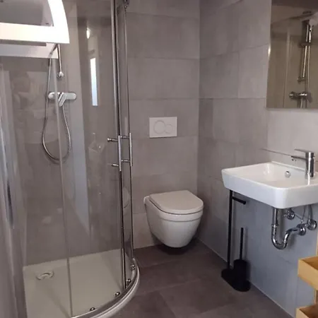 Naehe Marburg Und Giessen Апартаменты Fronhausen